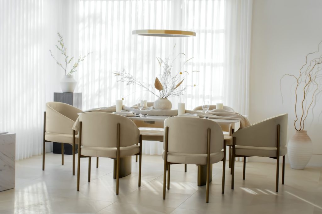 Home-Series_SolanaDining_UNCROPPED-Wide2